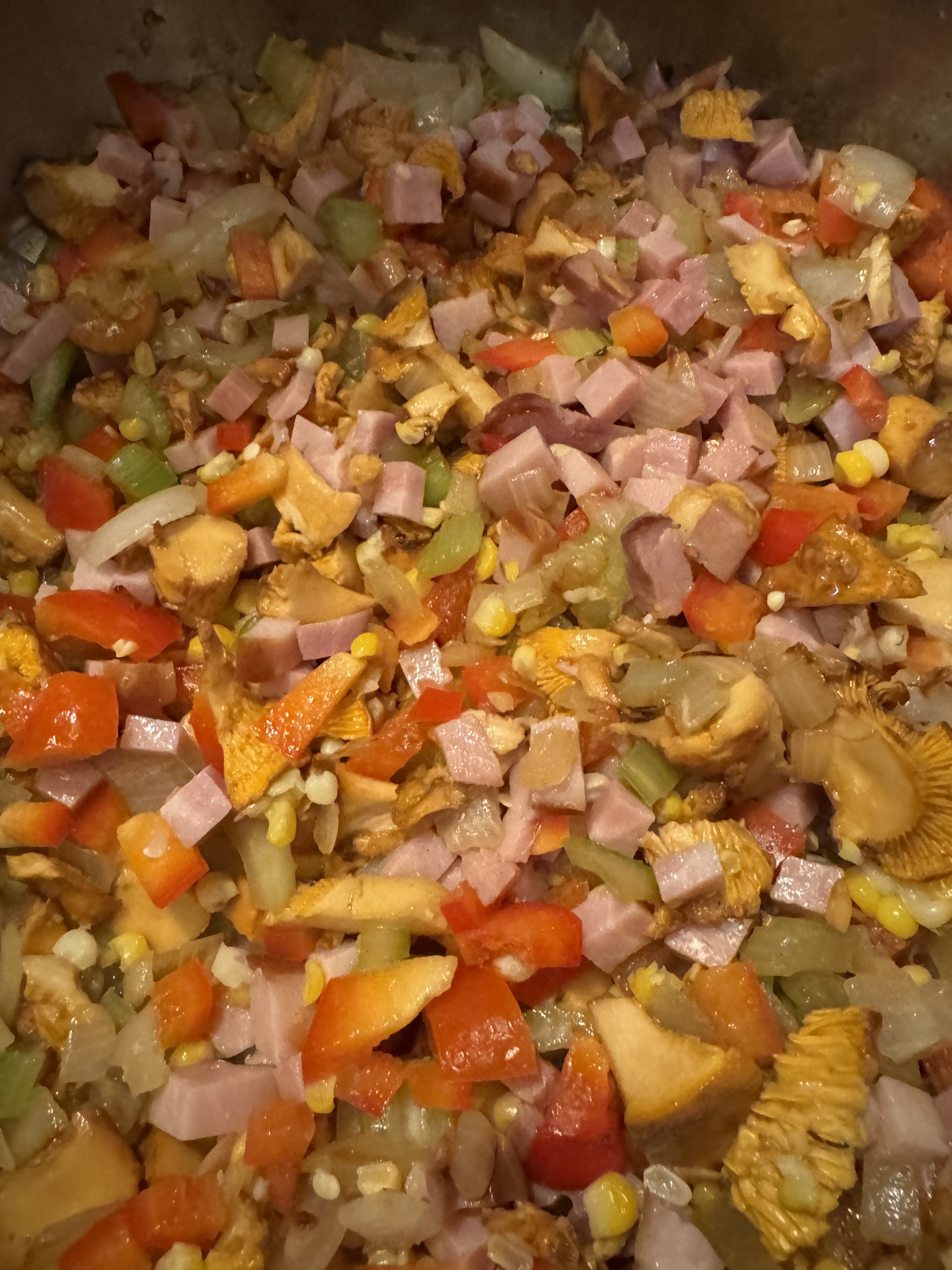 Cooking with Campiche: Ham soup with preserved mushrooms